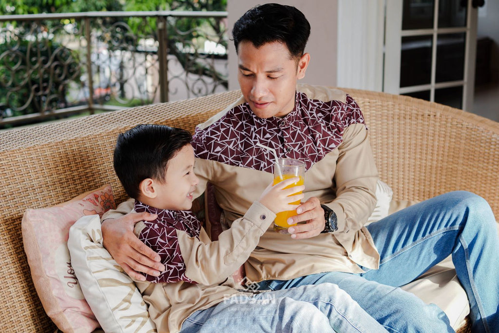 Bagaimana Ayah dapat Membantu Anak dalam Menghadapi Masalah Hidup